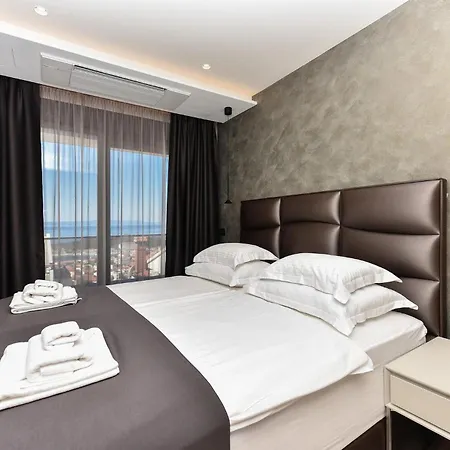 Holiday home Horatia Makarska